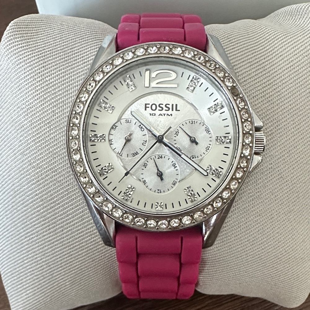 Fossil Women's Watch w/Pink Silicon Band, Silver Face Rhinestones + extra band